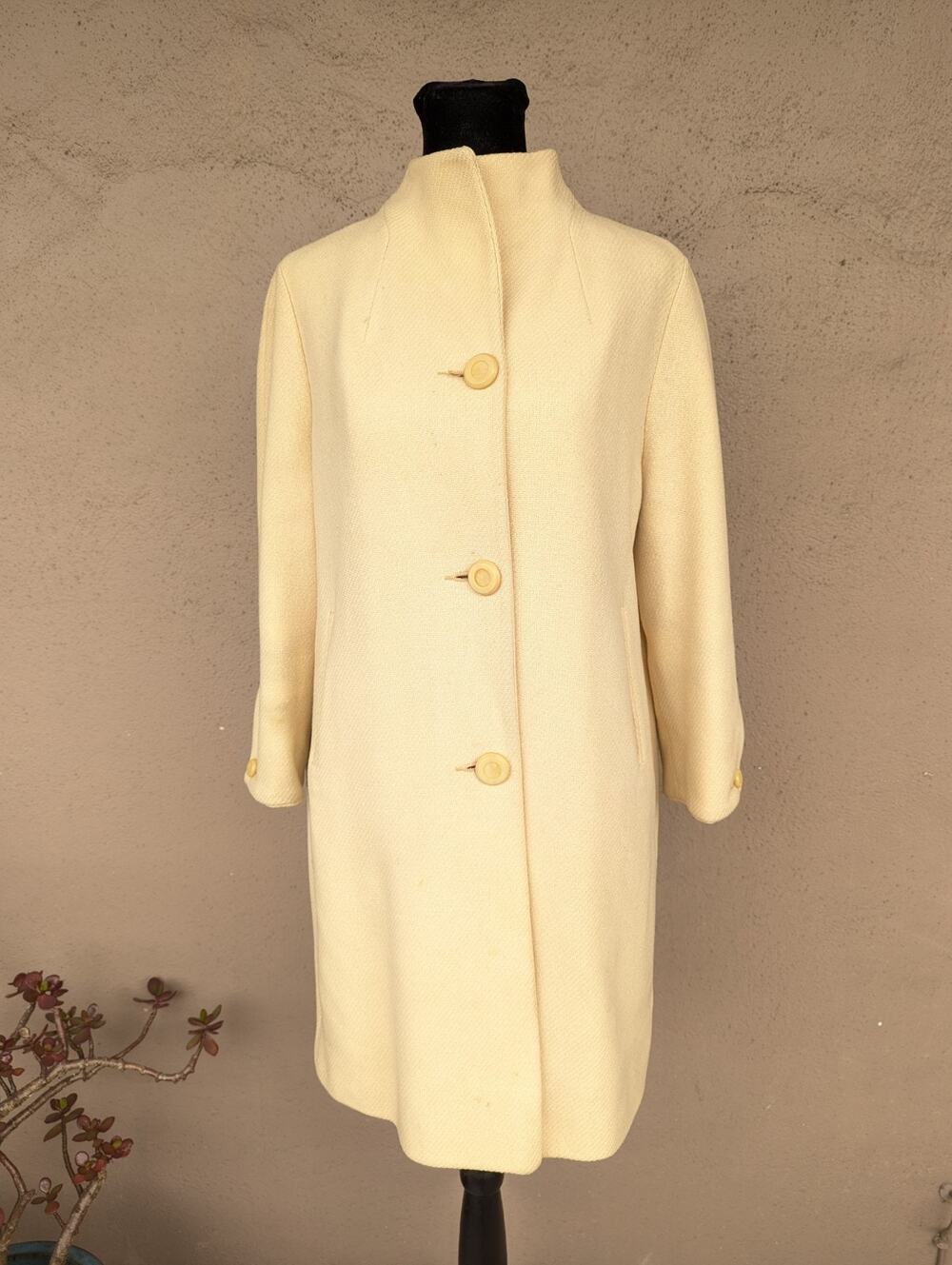 💜Vintage 1960s Mod Butter Yellow Funnel Neck Coat M